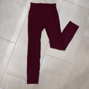 NWOT- LULULEMON FAST AND FREE 25" LEGGNGS